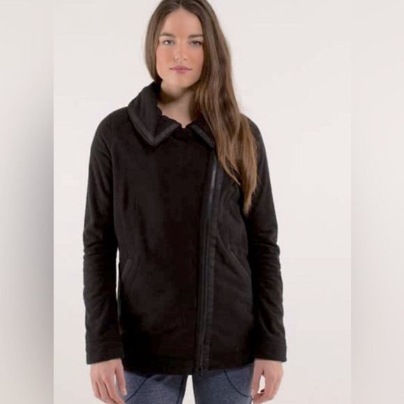 Lululemon Moto Asymmetrical Black Full Zip size 6 - Picture 2 of 10